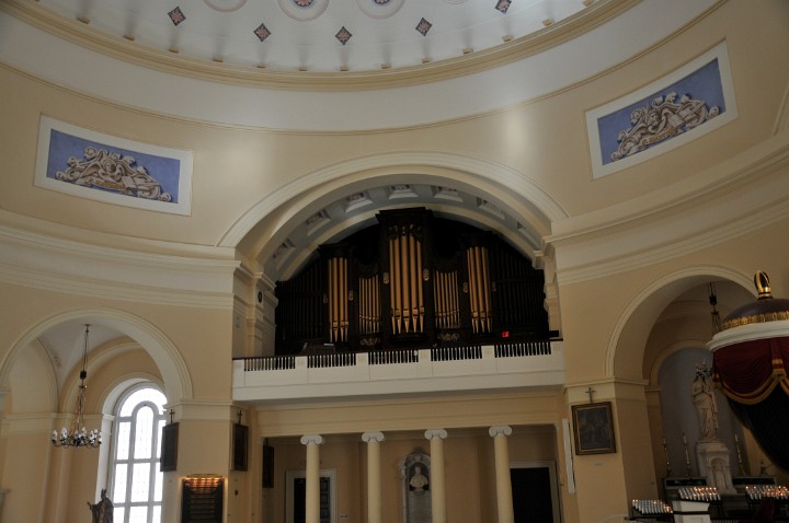 Organ in a High Alcove Organ in a High Alcove