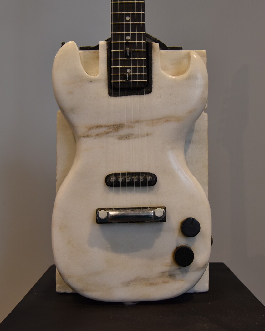 Smooth Guitar Body