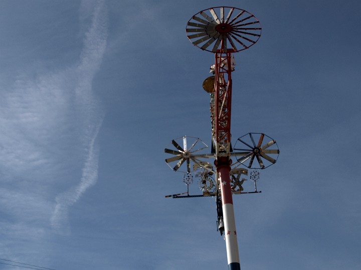 Very Large Whirligig by Vollis Simpson Very Large Whirligig by Vollis Simpson