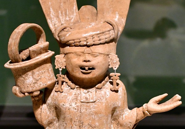 Crowning Glory: Art of the Americas