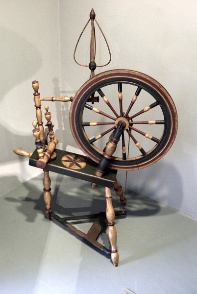 19th Century American Spinning Wheel 19th Century American Spinning Wheel