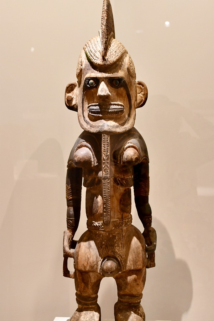 Chiefs Funerary Figure (Uli) by Unidentified Mandak Artist
