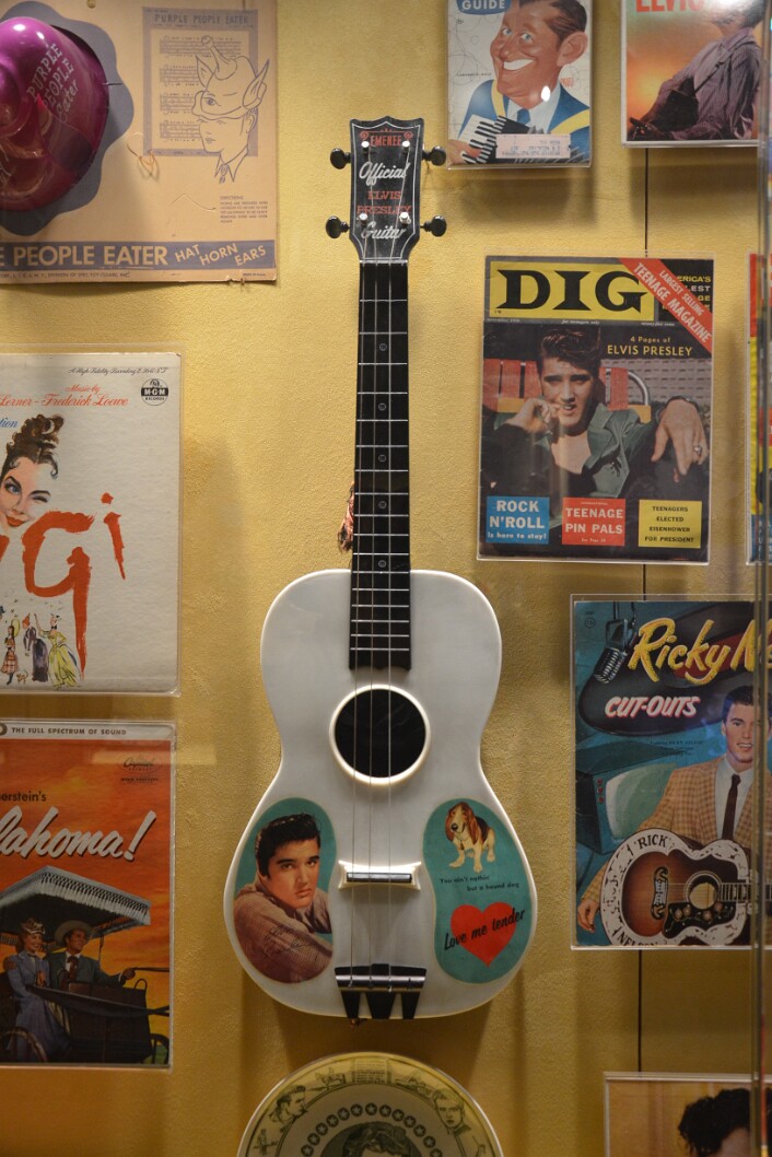 Elvis Ukulele