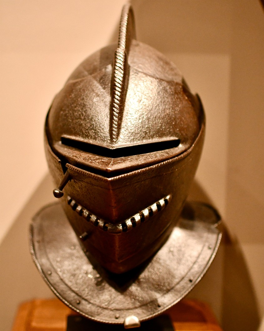 Front View of the French Close Helmet