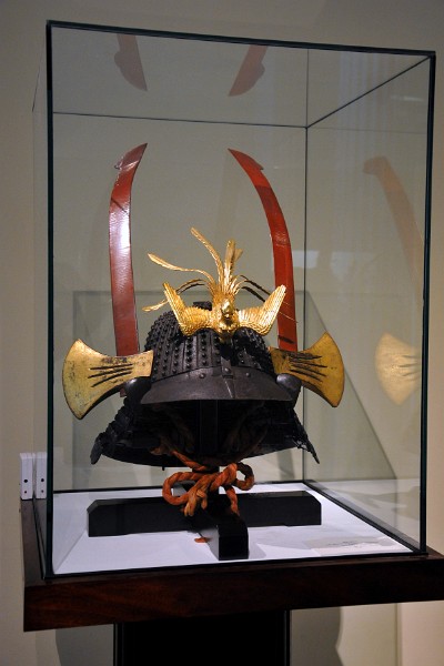 Helmet With Phoenix and Battle-Axe Ornaments Helmet With Phoenix and Battle-Axe Ornaments