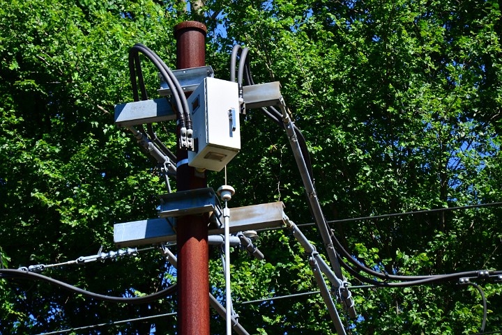 Electrics Over Light Rail Electrics Over Light Rail