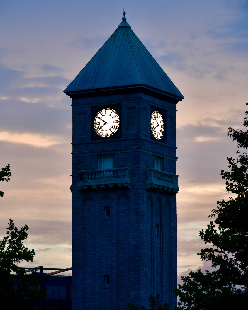 Lit Clock on the Tower of Mount Royal Station